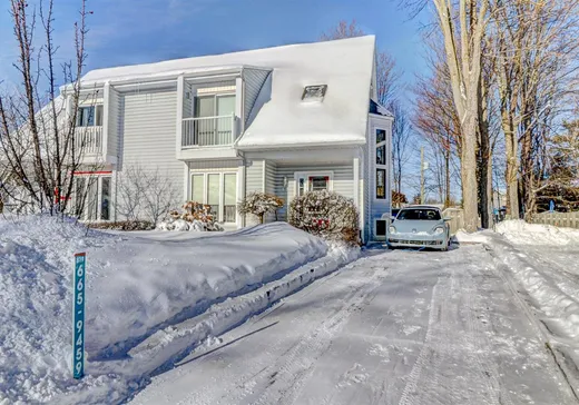 Two or more stories for sale - 12 Rue Miner, Buckingham, J8L3P5