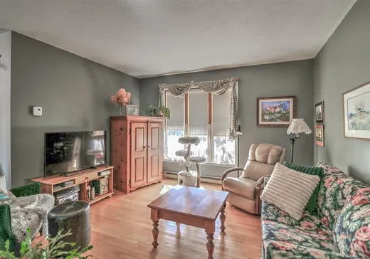 House for sale - 12 Rue Miner, Buckingham, J8L 3P5