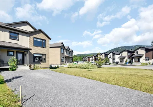 Maison à étages à vendre - 147 Rue Berrichon, Beaupré, G0A1E0