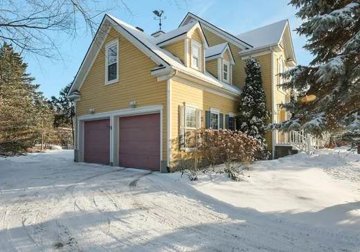 House for sale - 558 Ch. des Patriotes N., Mont-Saint-Hilaire, J3H 3J1