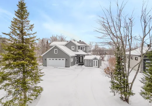 Maison à vendre - 395 Rue de la Rivière, Ste-Catherine-De-Hatley, J0B 1W0