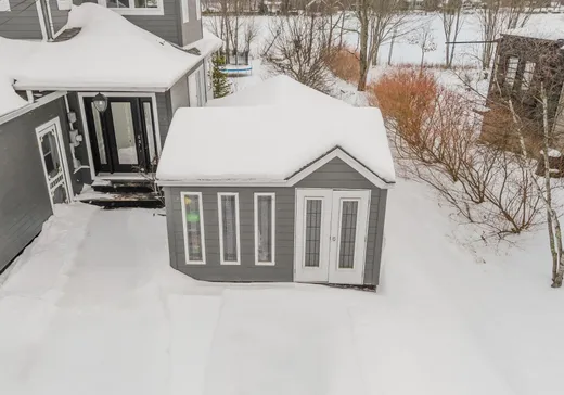 Maison à vendre - 395 Rue de la Rivière, Ste-Catherine-De-Hatley, J0B 1W0