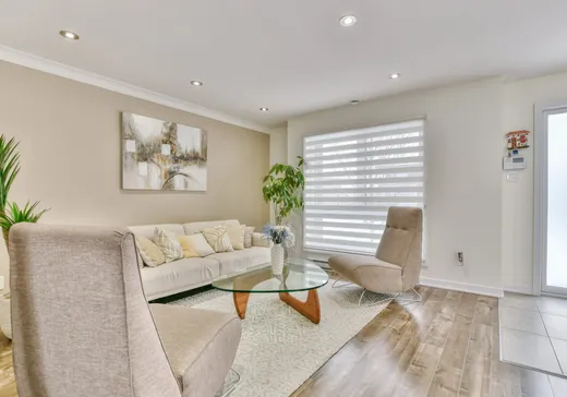 Maison à vendre - 329 Rue Annie, Sainte-Marthe-sur-le-Lac, J0N 1P0