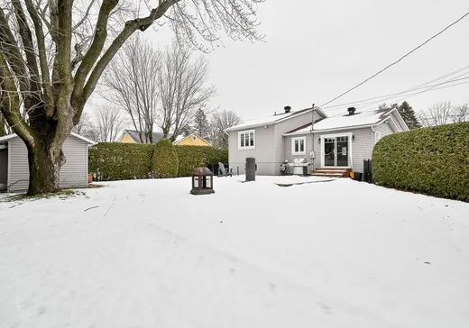 House for sale - 935 Rue Spiller, Mont-Saint-Hilaire, J3H 2E2