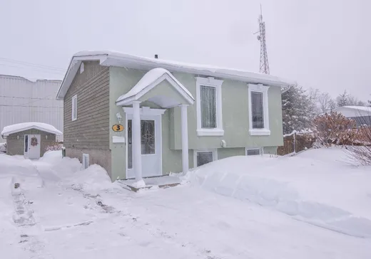 Maison à étages à vendre - 3 Rue St-Jean, Val-d'Or, J9P5R1