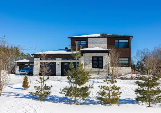Maison à étages à vendre - 235 Ch. de l'Axion, Magog, J1X0W6