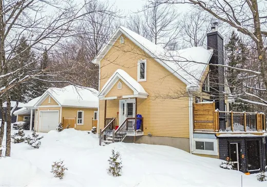 Maison à vendre - 200-200A Rue Jean-Pierre, Sainte-Sophie, J5J 2N7