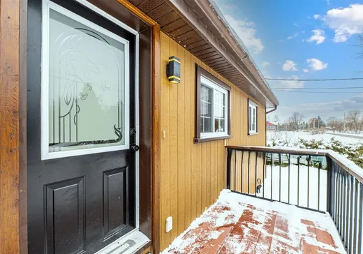 Maison à vendre - 2311 1re Rue, Sainte-Sophie, J5J 2R7