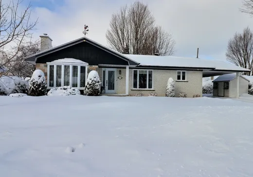 Two or more stories for sale - 14 Rue Tousignant, Victoriaville, G6P6H5