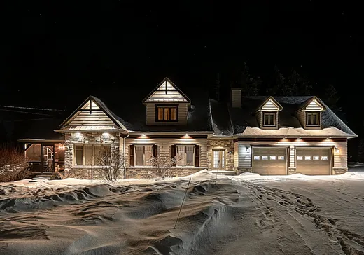 Maison à étages à vendre - 709 Rue Wintle, Saint-Georges, G5Y0G6