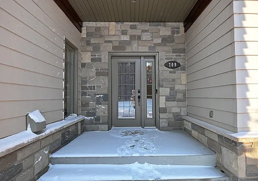 Maison à vendre - 709 Rue Wintle, Saint-Georges, G5Y 0G6