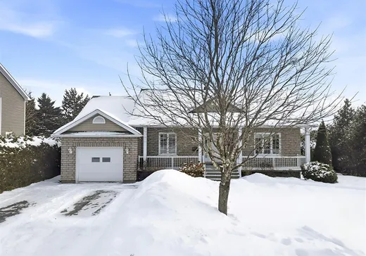 Bungalow à vendre - 670 80e Rue, Saint-Georges, G5Y6J4