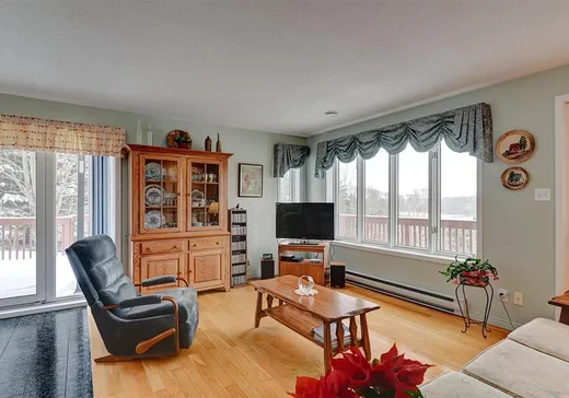 House for sale - 305 Ch. du Ruisseau, Ste-Catherine-De-Hatley, J0B 1W0