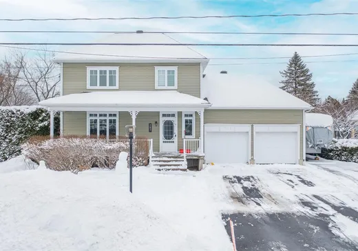 Maison à vendre - 247 Rue Taschereau, St-Germain-De-Grantham, J0C 1K0