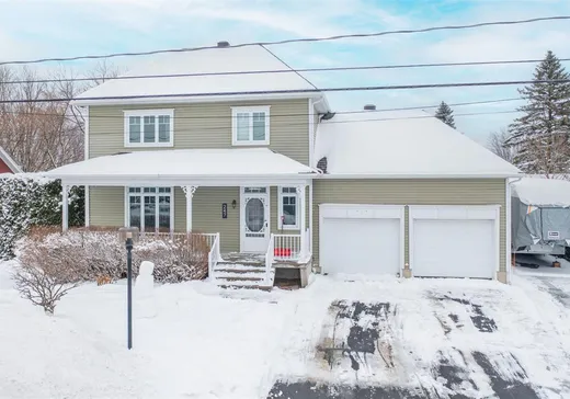 Maison à vendre - 247 Rue Taschereau, St-Germain-De-Grantham, J0C 1K0