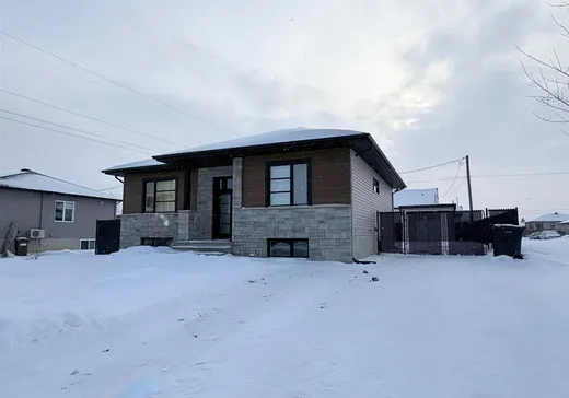 Maison à vendre - 620 Rue des Appalaches, Drummondville, J2E 0G5