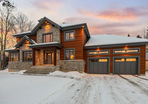 Maison à étages à vendre - 74Z Rue du Pavillon, Sainte-Anne-des-Plaines, J5N2Z1