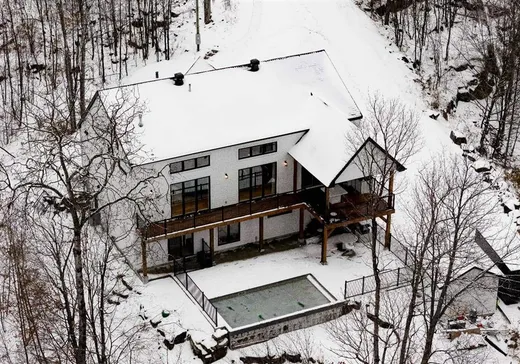 Maison à vendre - 62 Rue Monette, St-Hippolyte, J8A 0G1