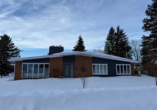 Bungalow à vendre - 341 Rue Carrette, Thetford Mines, G6G3C8