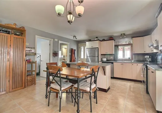 Maison à vendre - 523 Rue des Rédemptoristes, Pohénégamook, G0L 1J0