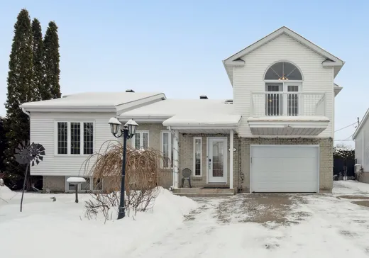 Two or more stories for sale - 1327 Rue Michel-Brouillet, Chambly, J3L5N1