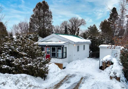 Maison à étages à vendre - 105 19e Avenue, Val des Sources, J1T3M7