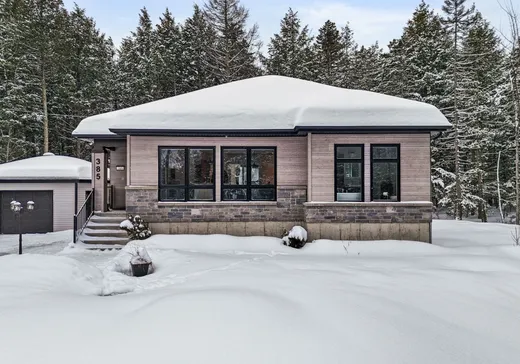 Maison à étages à vendre - 385 Rue des Tourterelles, Saint-Colomban, J5K0K1