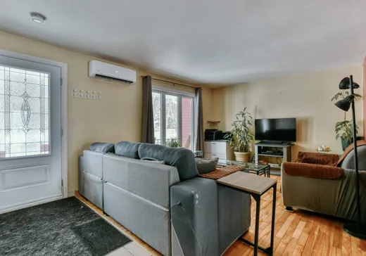 Maison à vendre - 24 16e Avenue, Sainte-Marthe-sur-le-Lac, J0N 1P0