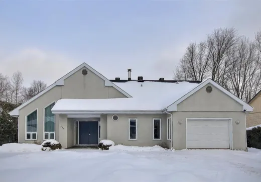 Maison à étages à vendre - 266 Rue Couture, Rosemère, J7A2S1