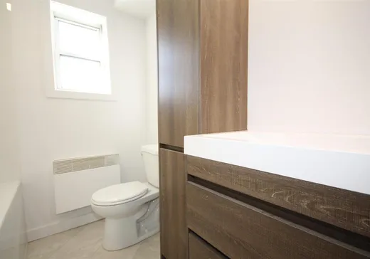 Maison à vendre - 208 Rue Isabella, Lachute, J8H 2B4