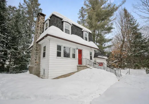 Maison à vendre - 233 Rue d'Aspen, Sainte-Adèle, J8B 2Z2