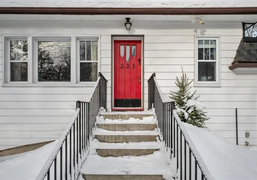 Maison à vendre - 233 Rue d'Aspen, Sainte-Adèle, J8B 2Z2