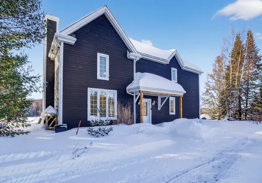 Maison à étages à vendre - 225 Rue Sylvain, Saint-Calixte, J0K1Z0