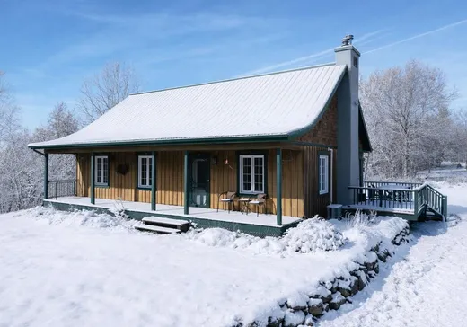 Maison à vendre - 5 Ch. du Roy, St-Etienne-De-Bolton, J0E 2E0