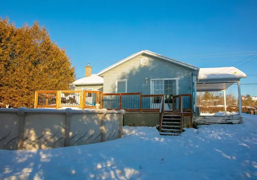 House for sale - 43 Rue St-François, East Angus, J0B 1R0