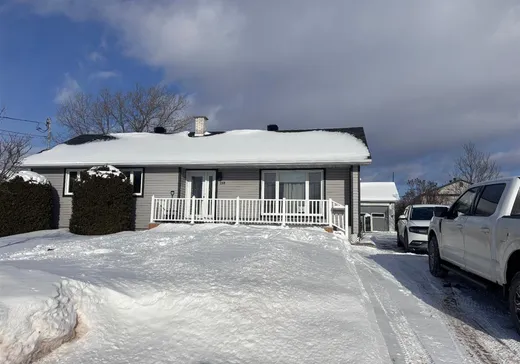 Bungalow à vendre - 268 Rue Viger, Saint-Épiphane, G0L2X0