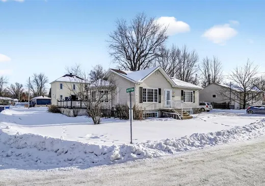 Maison à vendre - 204 61e Avenue, Pointe-Calumet, J0N 1G0