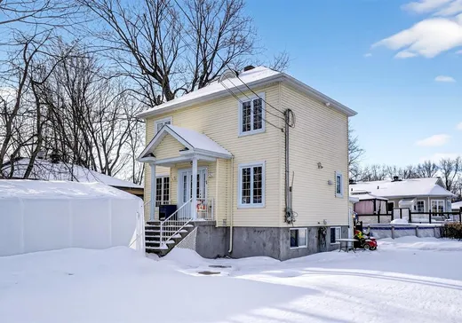 Bungalow à vendre - 229-229A Av. Desjardins, Pointe-Calumet, J0N1G0