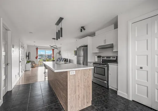 Maison à vendre - 264 Rue Étienne-Racine, Sainte-Anne-de-Beaupré, G0A 3C0