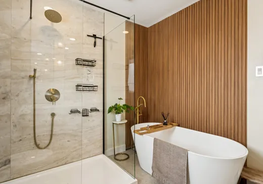 Two or more stories for sale - 690 65e Avenue, Saint-Zotique, J0P1Z0