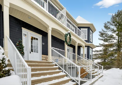 Maison à étages à vendre - 17 Av. des Érables, Saint-Sauveur, J0R1R4