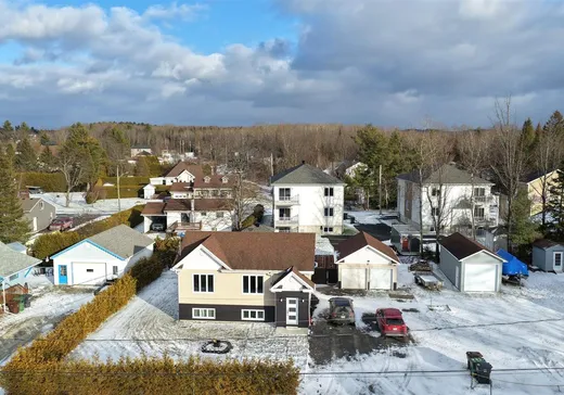 Maison à vendre - 160 Rue de l'Ancêtre, Sherbrooke, J1N 3L4