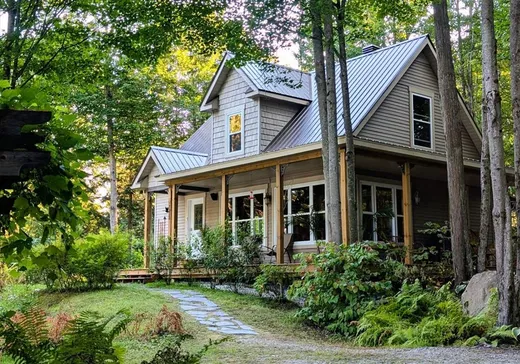 Two or more stories for sale - 62 Ch. Nicole, Orford, J1X6M1