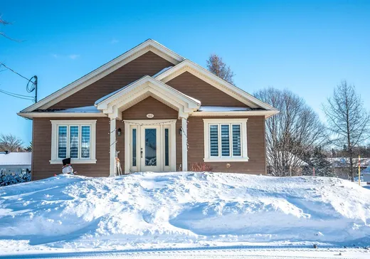 House for sale - 160 Rue Rouleau, Ste-Claire, G0R 2V0