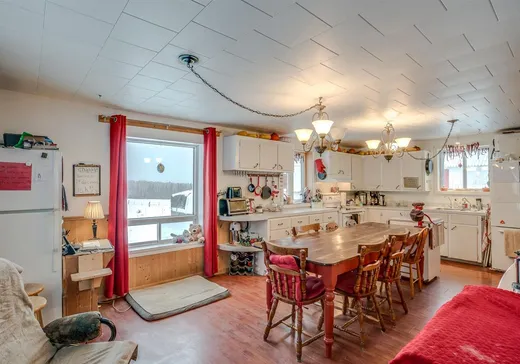 Maison à vendre - 79 Rg St-François, St-Malachie, G0R 4L0