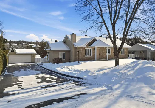 Bungalow à vendre - 2320 125e Rue, Saint-Georges, G5Y2Y6