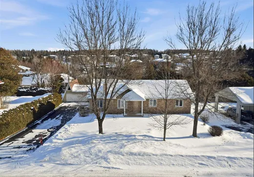 Maison à vendre - 2320 125e Rue, Saint-Georges, G5Y 2Y6