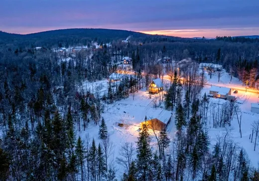 Fermette à vendre - 180 Ch. des Ormeaux, Ste-Catherine-de-la-JC, G3N 0T8