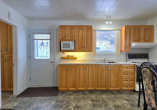 Maison à vendre - 159 Av. Notre-Dame, Matane, G4W 2R7