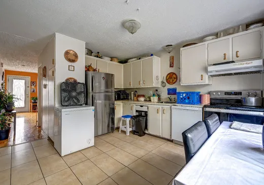 Maison à vendre - 3482 Rue Harold, Laval (Fabreville), H7P 2E8